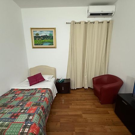 Two Ducks Hostel Roma Ngoại thất bức ảnh