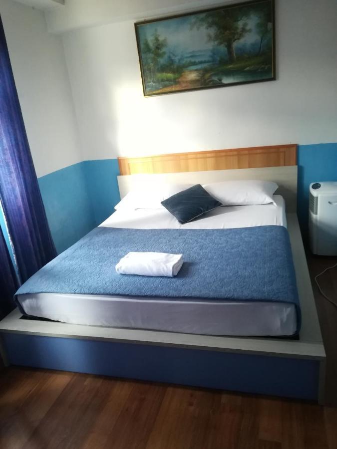 Two Ducks Hostel Roma Ngoại thất bức ảnh